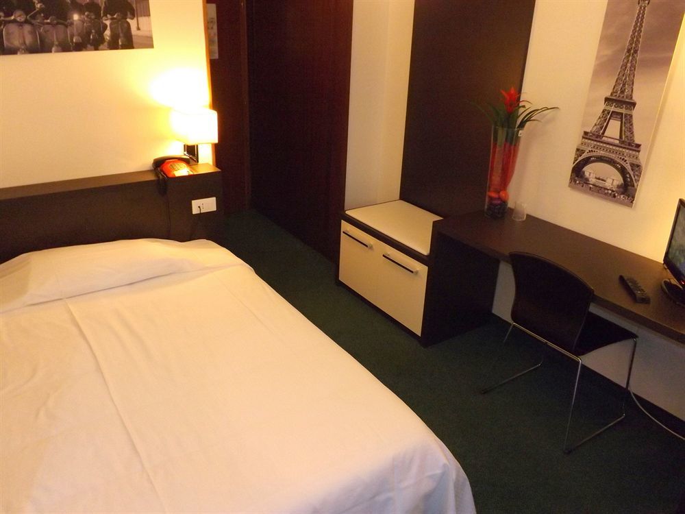 Hotel Roncobilaccio Roncobillaccio المظهر الخارجي الصورة