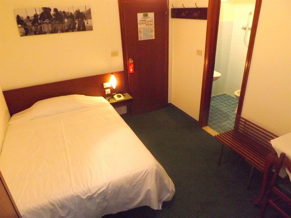 Hotel Roncobilaccio Roncobillaccio المظهر الخارجي الصورة